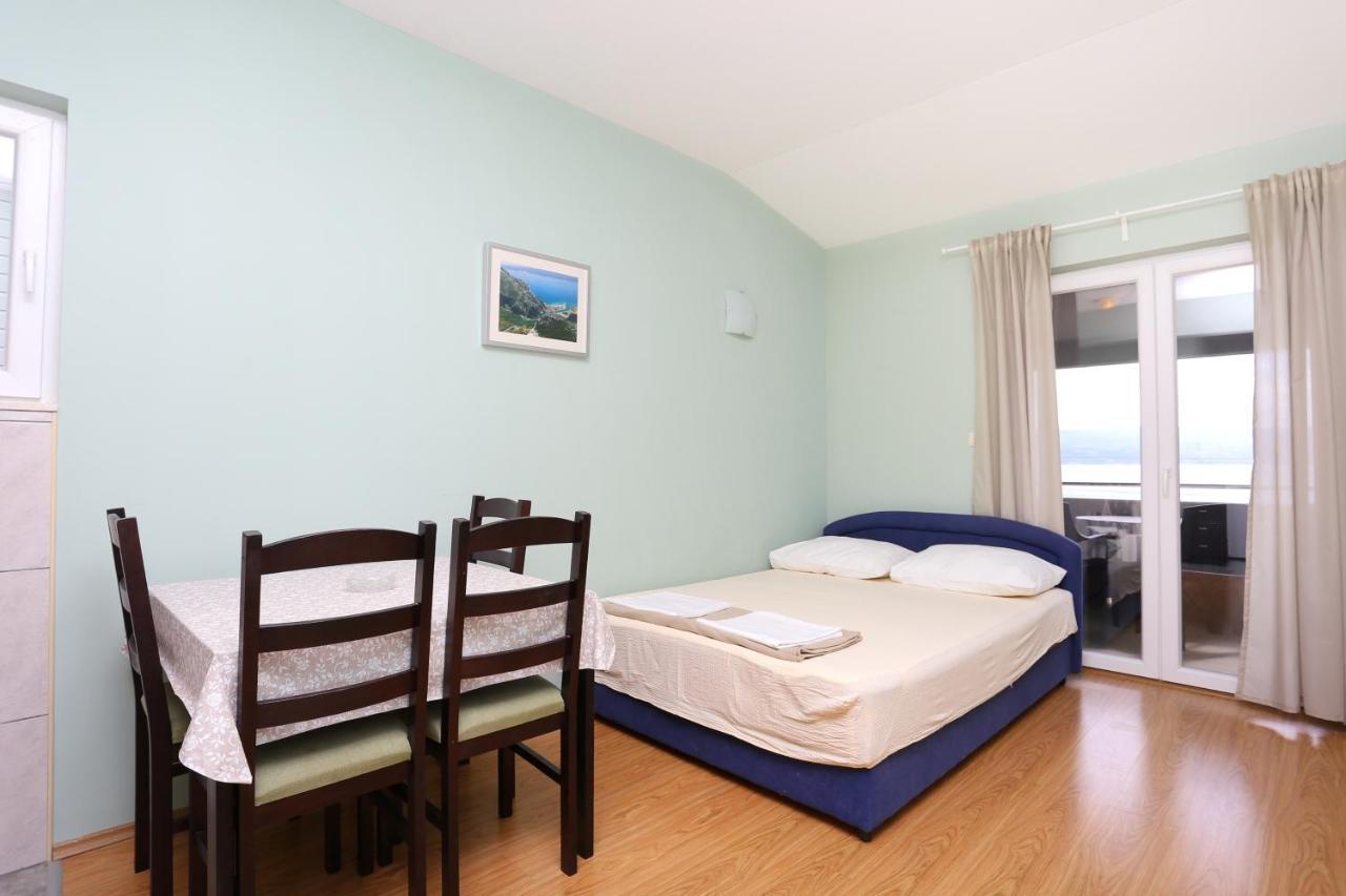 Apartments By The Sea Nemira, Omis - 17039 Tice Exteriér fotografie